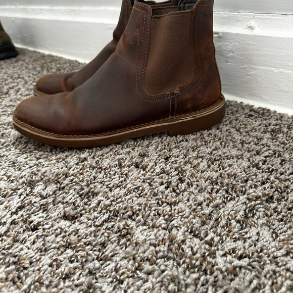 Clarks Chelsea Boots sz 9.5 - Picture 2 of 5